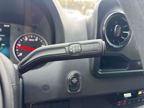 Used 2024 Mercedes-Benz Sprinter 2500 image 23