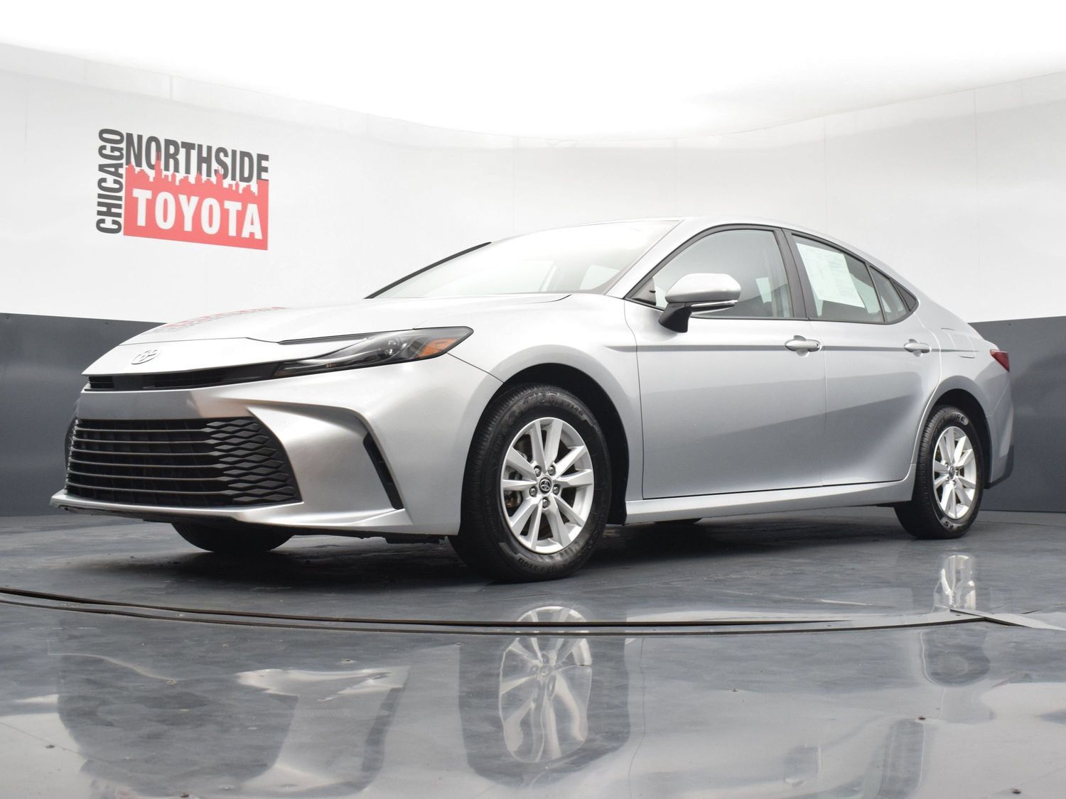 Used 2025 Toyota Camry LE w/ Convenience Package AWD/4WD image 32