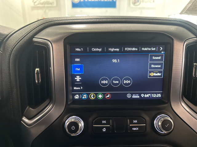 Certified 2020 GMC Sierra 1500 SLT w/ SLT Premium Package AWD/4WD image 17