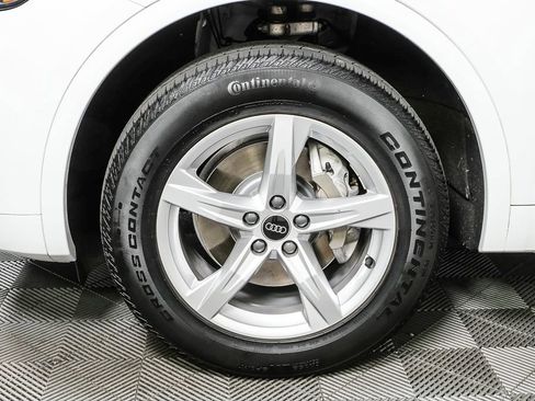 Used 2023 Audi Q5 2.0T Premium w/ Convenience Package image 37