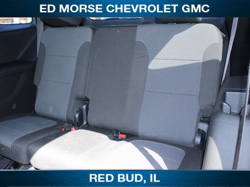 Used 2023 Chevrolet Traverse LT FWD image 19