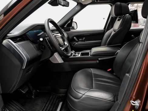 Used 2023 Land Rover Range Rover SV AWD/4WD image 8