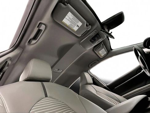 Used 2022 Toyota Camry SE image 22