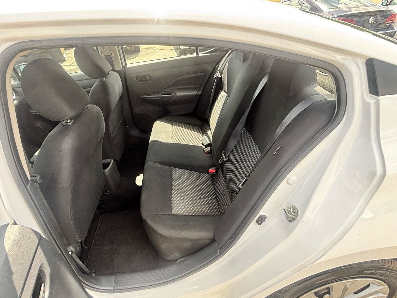 Used 2023 Nissan Versa S FWD image 48