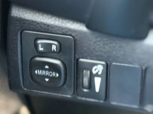 Used 2019 Toyota Corolla LE FWD image 25