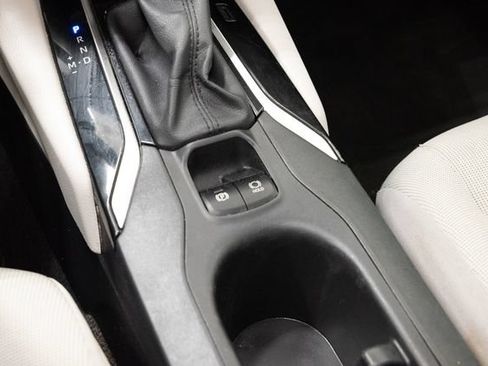 Used 2024 Toyota Corolla Cross L FWD image 51