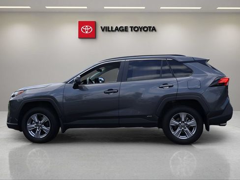 Certified 2025 Toyota RAV4 LE AWD/4WD image 2