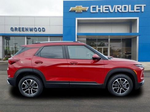 New 2026 Chevrolet TrailBlazer LT image 2