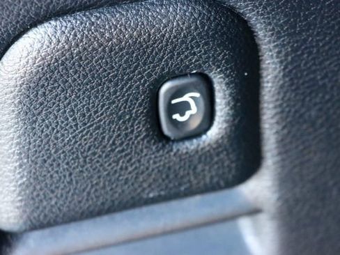 Used 2018 Jeep Grand Cherokee Limited image 24