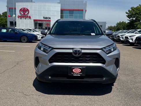 Used 2024 Toyota RAV4 XLE w/ Convenience Package AWD/4WD image 2