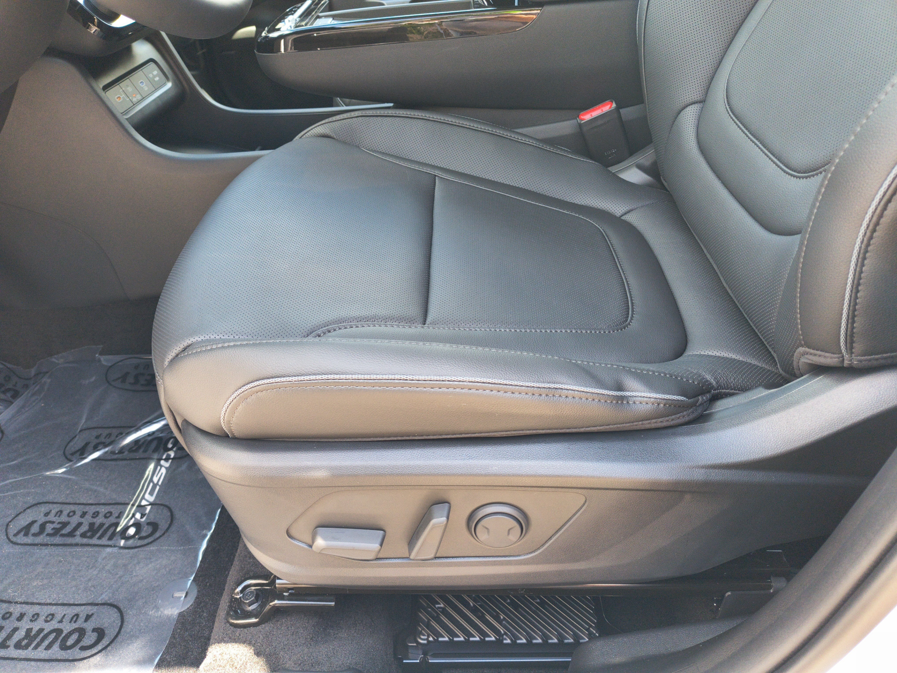 New 2026 Hyundai Tucson Limited w/ Tow & Go Package FWD image 20