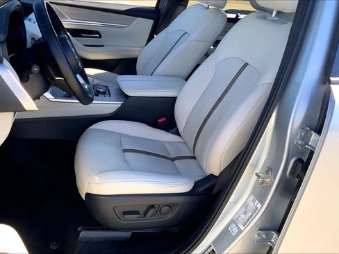 Used 2024 MAZDA CX-90 3.3 Turbo w/ Premium Plus Pkg image 8