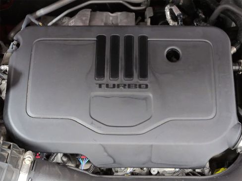 Used 2020 Chevrolet Blazer LT image 15