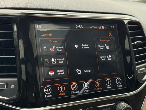 Used 2019 Jeep Grand Cherokee Limited w/ Luxury Group II image 56