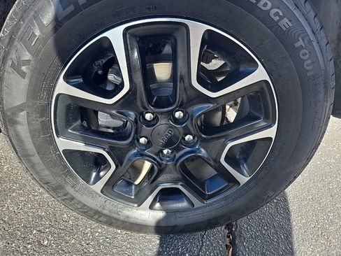 Used 2021 Jeep Compass Trailhawk image 38