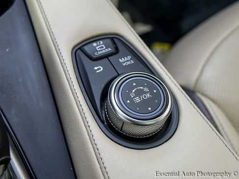 Used 2021 INFINITI QX50 Sensory w/ Accent Package AWD/4WD image 18