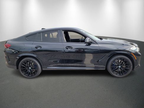 Used 2021 BMW X6 M50i w/ Executive Package image 8