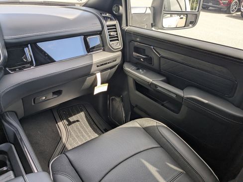 New 2026 RAM 2500 Limited image 16