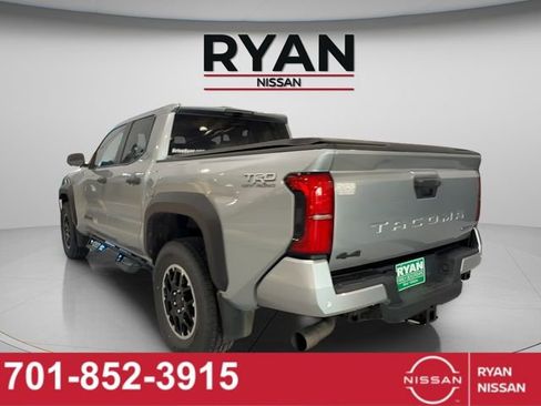 Used 2024 Toyota Tacoma TRD Off-Road w/ TRD Off Road Premium Package image 3