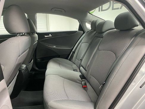 Used 2012 Hyundai Sonata GLS image 11