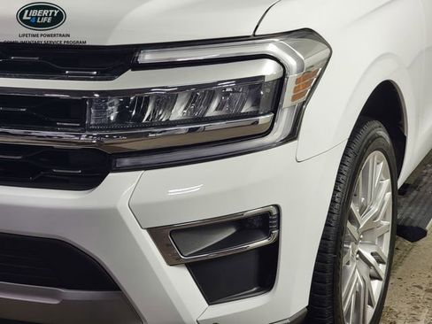 Used 2024 Ford Expedition Limited AWD/4WD image 9