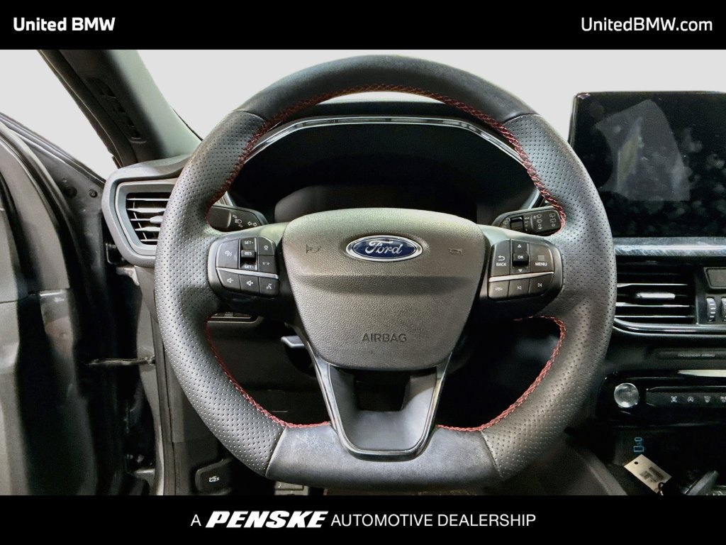 Used 2023 Ford Escape ST-Line w/ Tech Pack #1 FWD image 13