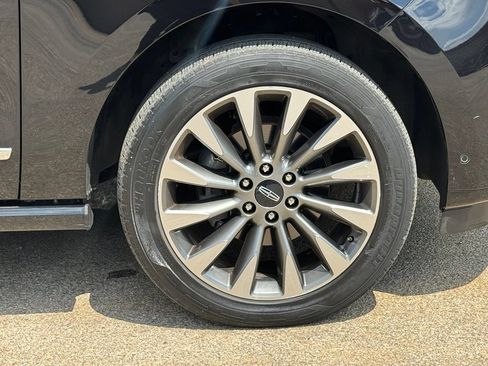 Used 2020 Lincoln Navigator L Reserve w/ Equipment Group 201A Reserve AWD/4WD image 8