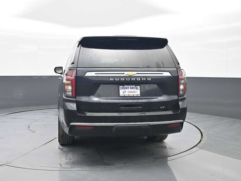 Used 2024 Chevrolet Suburban LT image 6