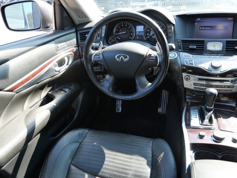 Used 2012 INFINITI M37 w/ Sport Pkg RWD image 9