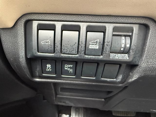 Used 2019 Subaru Ascent Limited AWD/4WD image 15