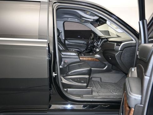 Used 2020 Chevrolet Tahoe LS RWD image 25