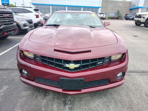 Used 2010 Chevrolet Camaro SS RWD image 2