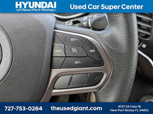 Used 2021 Jeep Cherokee Latitude image 32