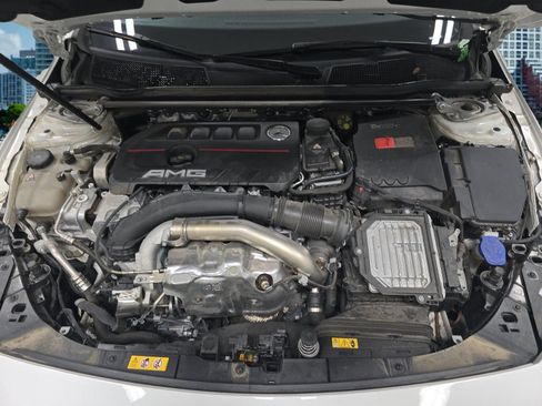 Used 2024 Mercedes-Benz CLA 35 AMG 4MATIC image 10
