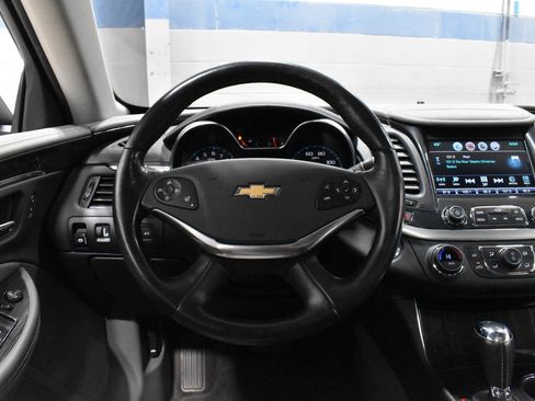 Used 2019 Chevrolet Impala LT image 8