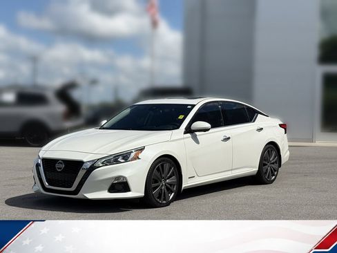 Used 2019 Nissan Altima 2.0 Edition One FWD image 2