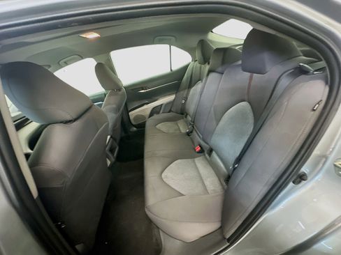 Used 2020 Toyota Camry LE w/ Convenience Package FWD image 29