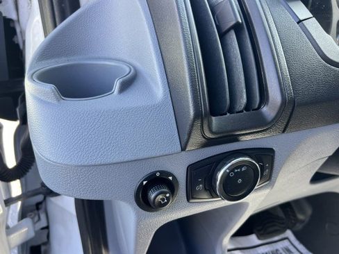 Used 2018 Ford Transit 350 XL image 9