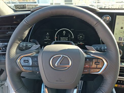 New 2026 Lexus TX 500h AWD image 12