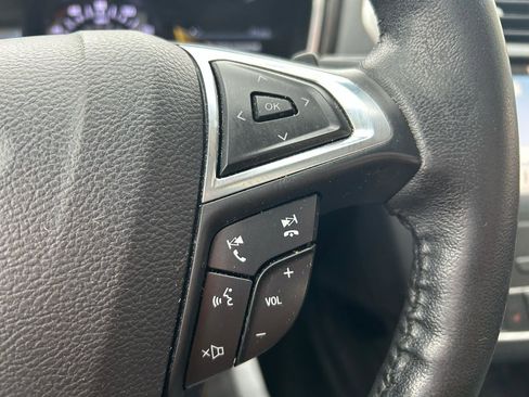 Used 2019 Ford Fusion SEL image 19