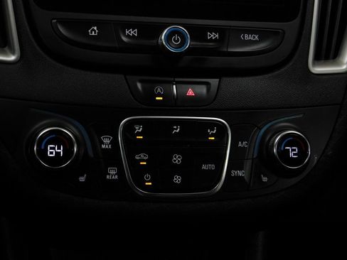 Used 2022 Chevrolet Malibu LT image 46