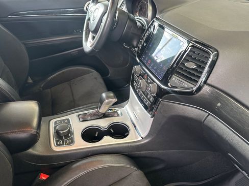 Used 2019 Jeep Grand Cherokee Trailhawk AWD/4WD image 15