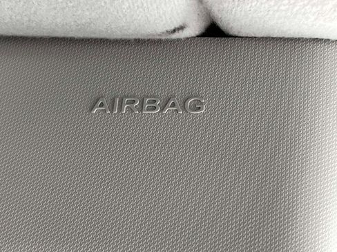 Used 2018 Ford Transit 150 XLT image 21