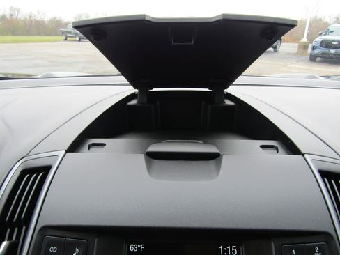 Used 2018 Ford Edge SE image 24