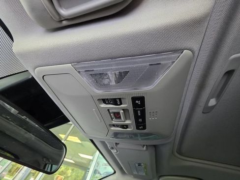Used 2020 Toyota RAV4 XLE w/ Convenience Package FWD image 26