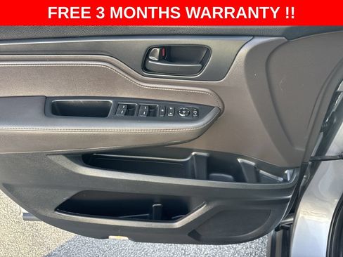 Used 2022 Honda Odyssey EX image 12