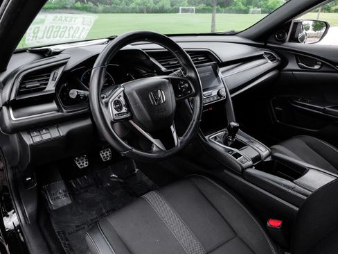 Used 2021 Honda Civic Sport image 3