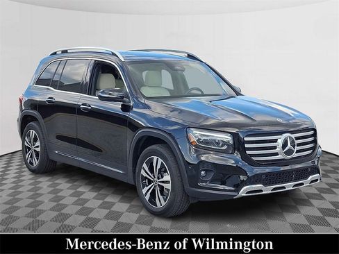 Certified 2025 Mercedes-Benz GLB 250 4MATIC image 1