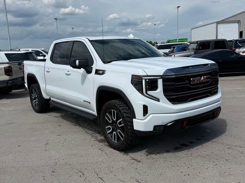Used 2024 GMC Sierra 1500 AT4 w/ Technology Package image 2
