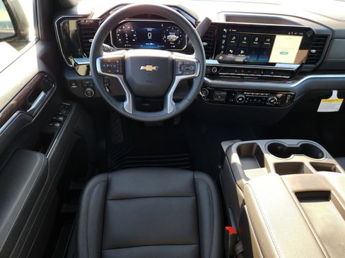 New 2026 Chevrolet Silverado 1500 LT w/ Leather Package image 10